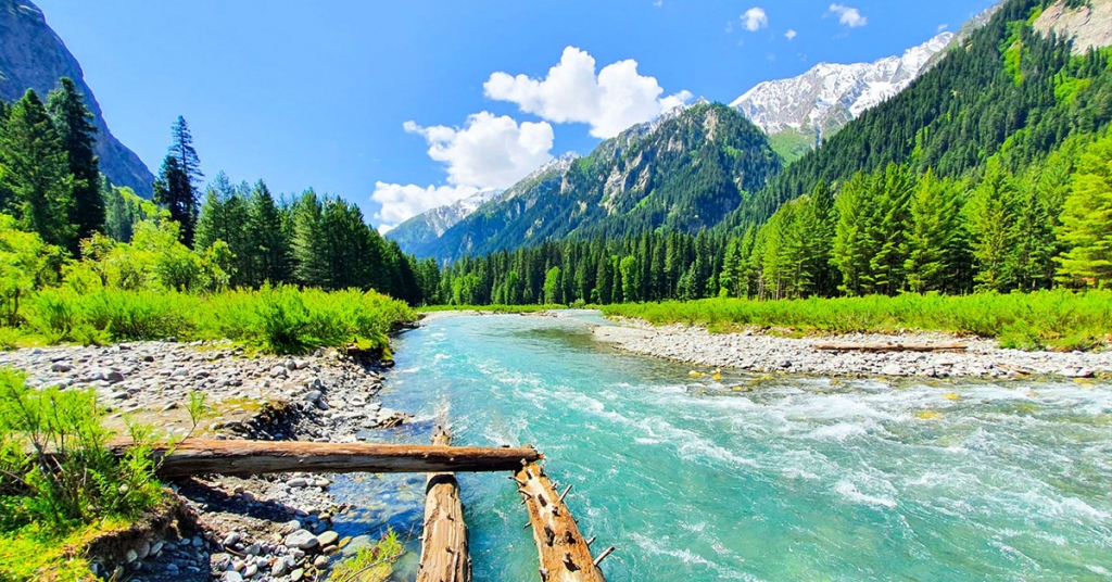 Do Kala Chashma Kumrat Valley